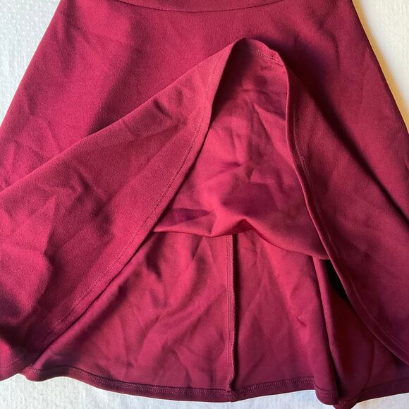 B. Darlin Women Mini Dress size XS Sleeveless A-line Deep Cut sexy Burgundy Red - Picture 6 of 8